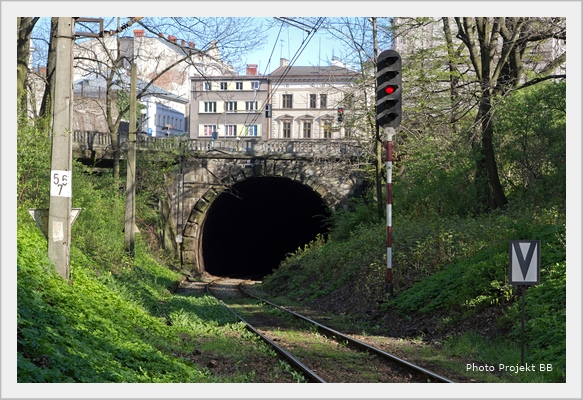 Tunel kolejowy w centrum Bielska.