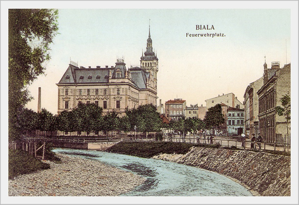 Plac Ratuszowy w Białej.
